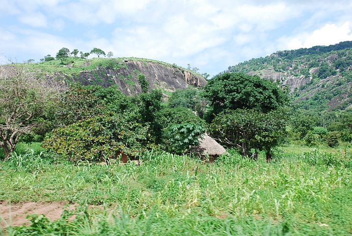 Zwischen Lapai und Gawu im Landesinnern