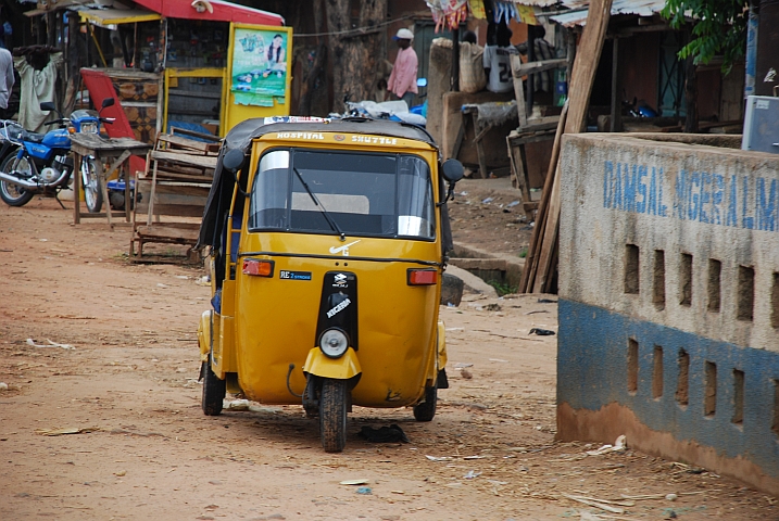 Hospital-Shuttle = Krankenauto?