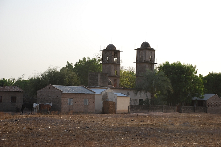 Auch in den kleinsten Dörfern muss eine richtig Moschee her