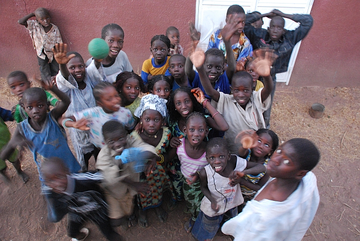 Die Dorfjugend von Sine Ngayène