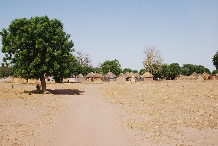 Rundhüttendorf bei Payama