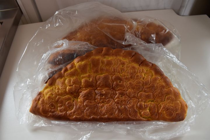 Sieht schön aus, ist aber speziell: Brot mit süsslicher Füllung