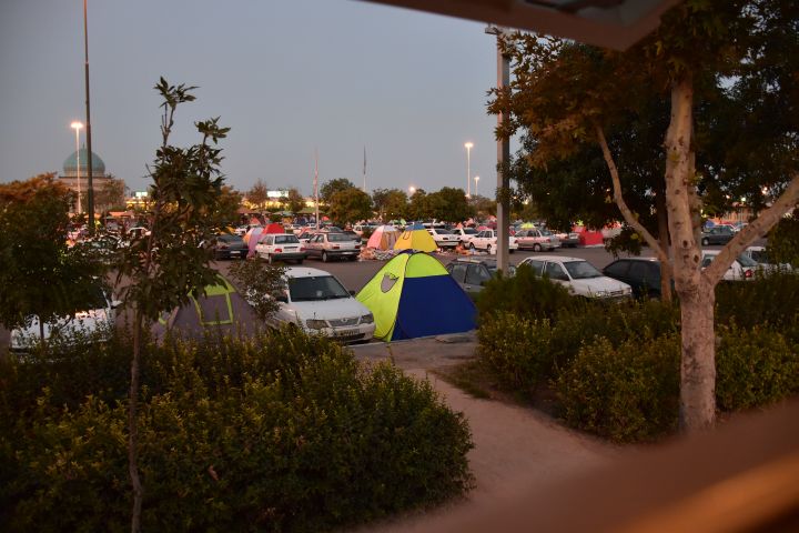 Ruhige, schlafende Zeltstadt