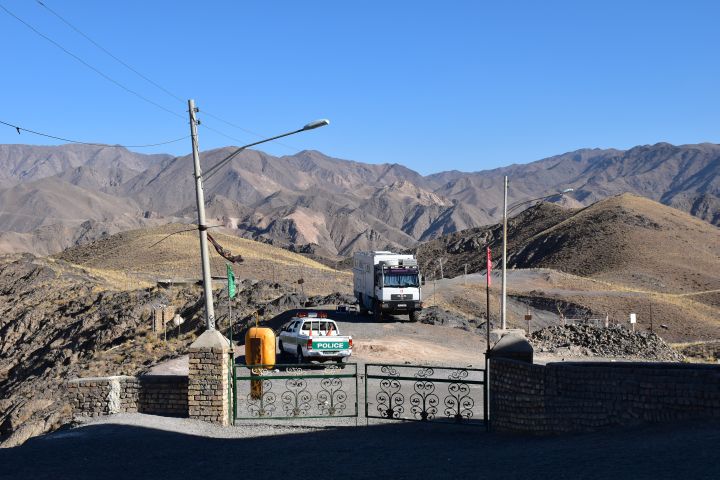 Das Auto der Sicherheitspolizei bedeutet nichts Gutes