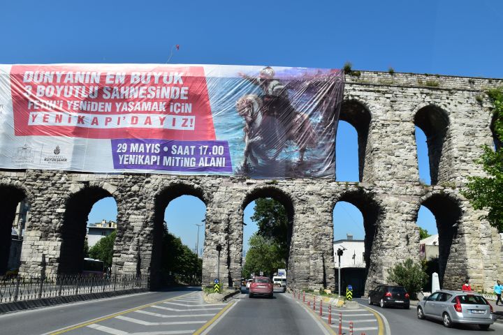 Der Grund für die Sperren: Erdogan Jubelfeier