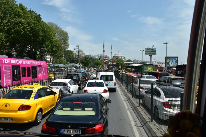 Stadtverkehr in Kabatas