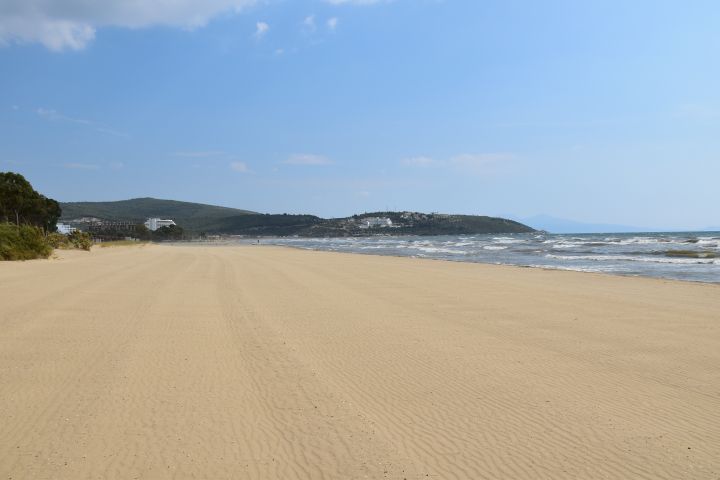 Pamucak-Strand an einem Dienstagabend