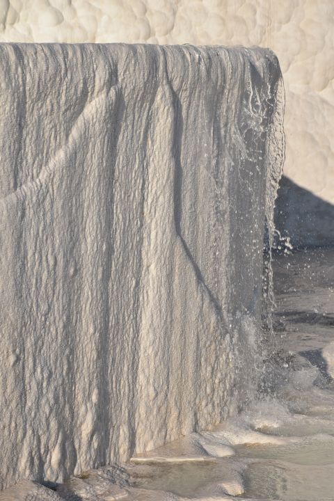 Rand einer Sinterterrasse in Pamukkale