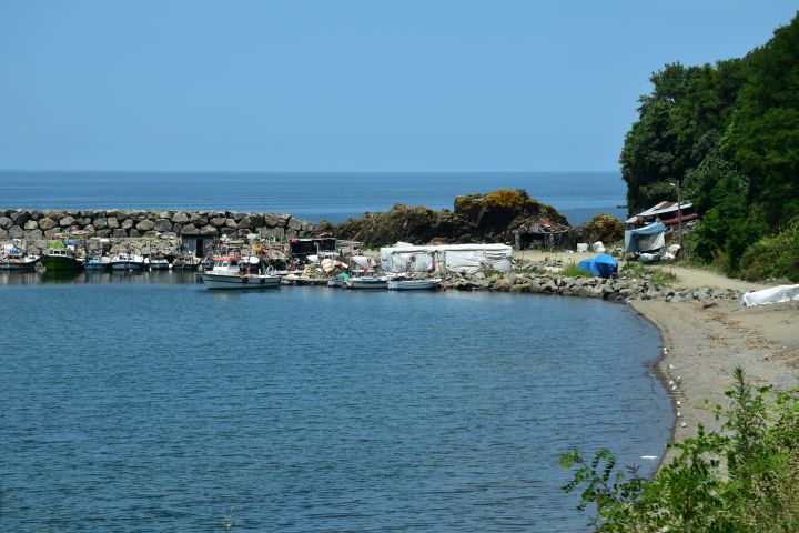 Kleiner Hafen von Büyükagiz in der Nähe von Kap Jason