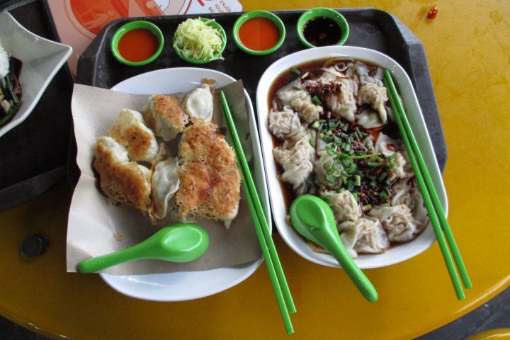 Leckere Wontons im Zion Food Center