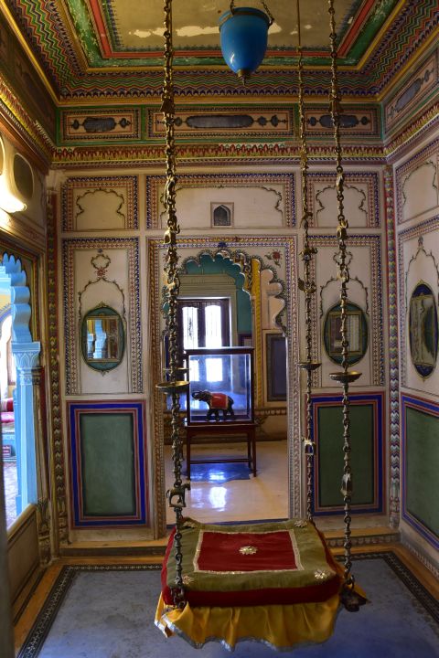 Königliche Schaukel im Stadtpalast