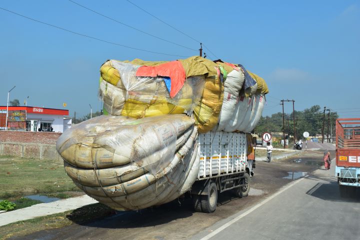 Lastwagen mit praller Ladeverlängerung