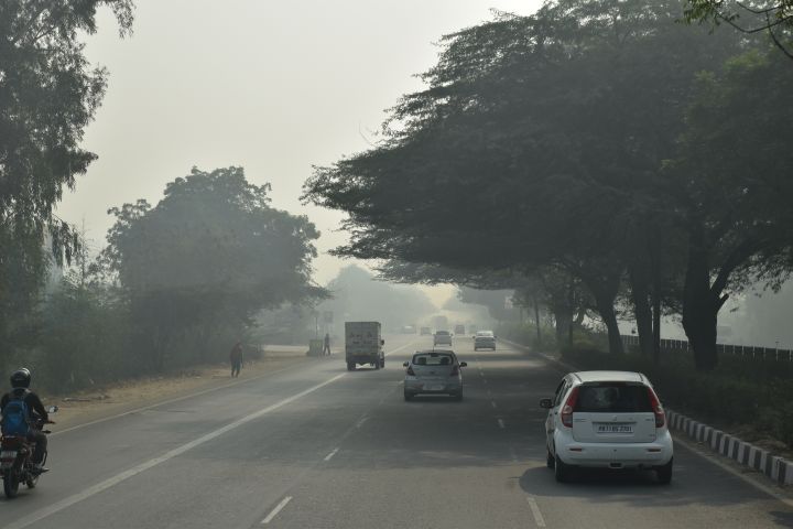 Die Sonne kämpft mit dem Smog