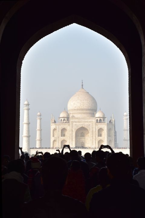 Taj Mahal durch das Eingangstor gesehen