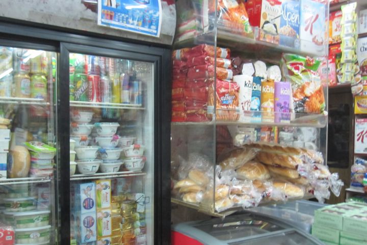 Volle Gestelle im “Russenmarkt“