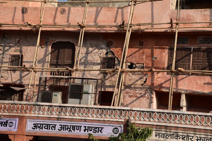 In der “Pink City“ wird durchaus auch restauriert