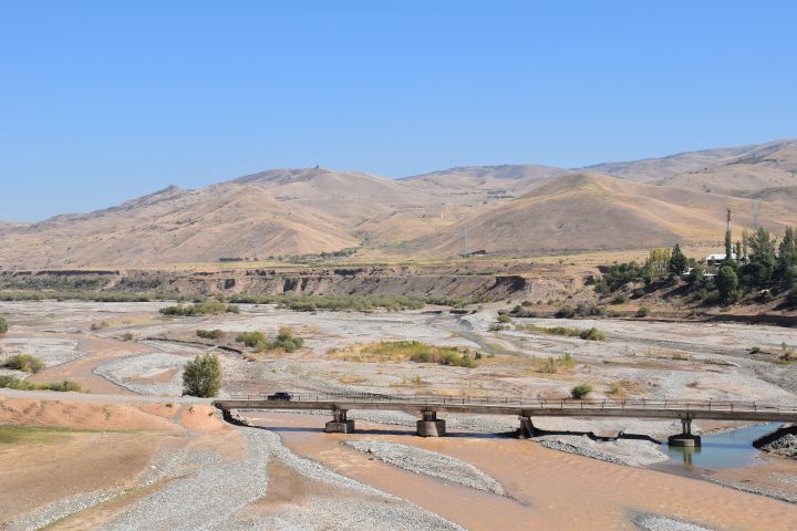 Im Tal des Kara-Unkyur bei Besh-Badam auf dem Weg nach Arslanbob
