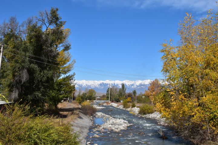 Der Karakol Bach gibt der Stadt Karakol seinen Namen