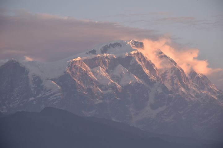 Lamjung-Himal bei Sonnenaufgang