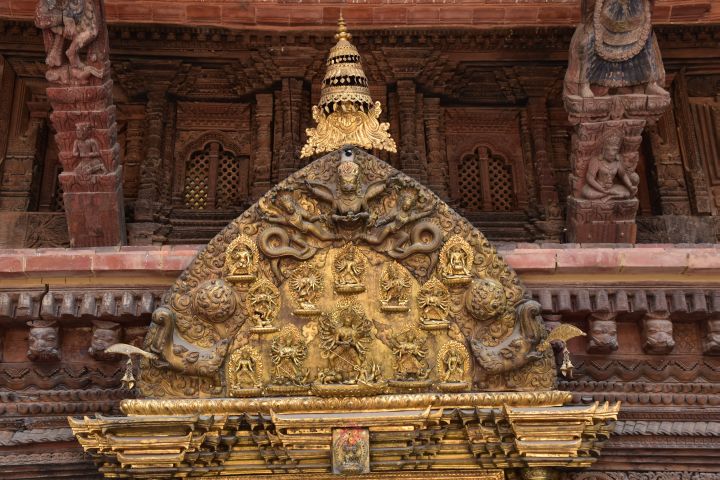 Detail des Tores zum Taleju Schrein im Mul Chowk, dem mittleren Hof