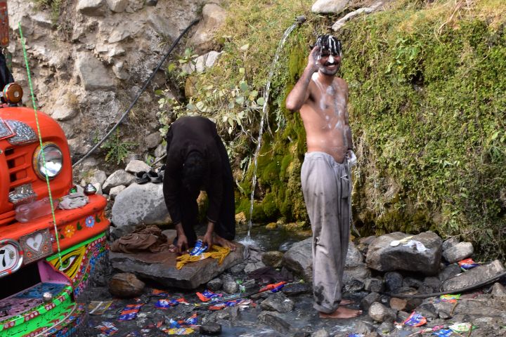 Freilufttoilette am Strassenrand