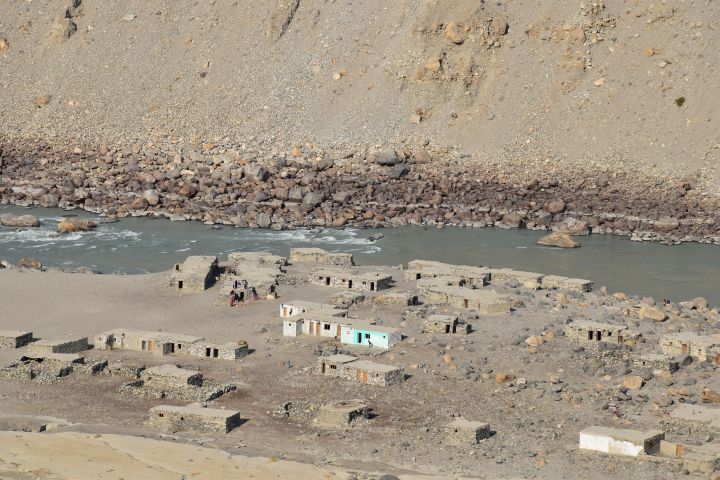 Diese Steinhäuser wirken nur aus der Ferne nicht sehr bewohnt