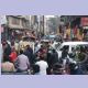Vom Verkehrschaos blockierte Kreuzung in Lahore
