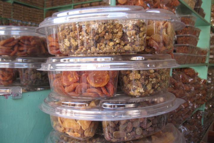 Trockenfrüchte, für die Gilgit berühmt ist