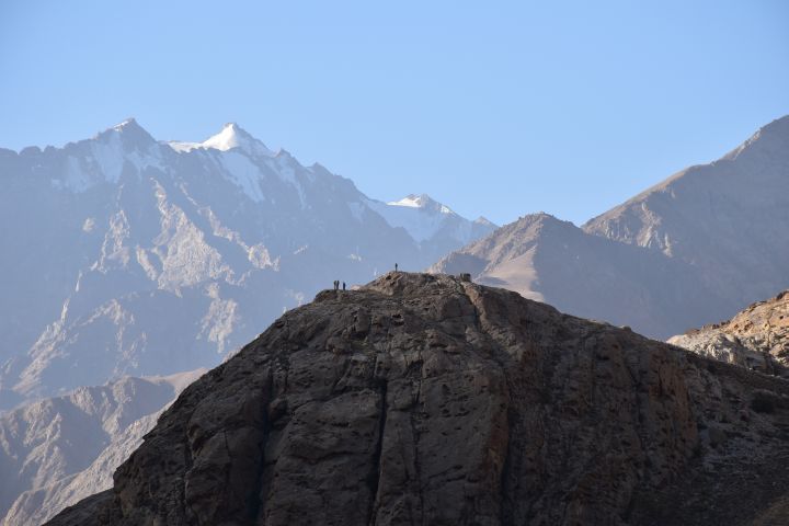 Gute Sicht auf die Berge gibt’s schon vor dem Frühstück