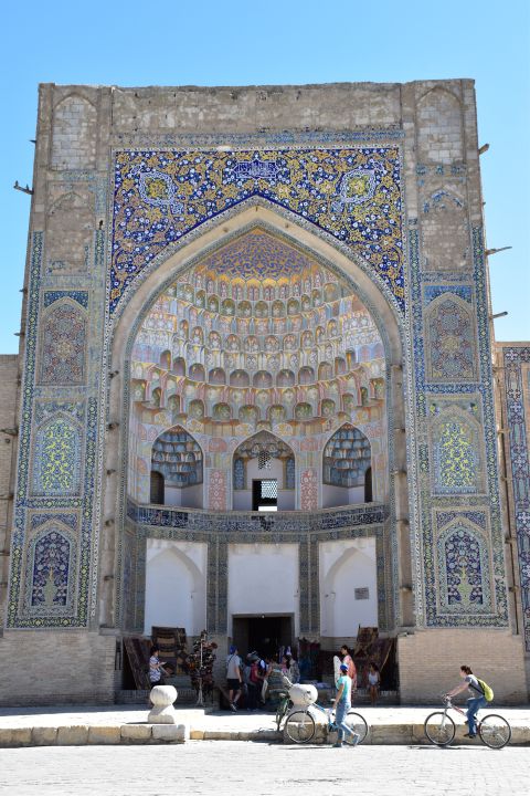 Iwan der Abd-ul Aziz Khan Medrese