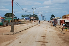 Hauptstrasse in Tomboco