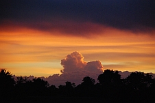 Ein Abendhimmel, wie er nur in Afrika möglich ist