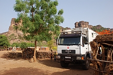 Unser erstes Camp in Mali im Dorf Kalasa am Fusse der Mandingo-Berge