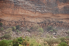 Alter Dorfteil von Teli hoch oben in den Felsen