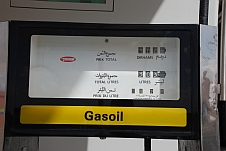 300 Liter Diesel kosten in der Westsahara nur rund 200 Franken 