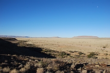 Typisch namibische weite Landschaft