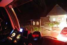 Farbenfrohes Obelix-Cockpit in der Dunkelheit
