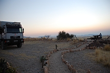 Blick von unserem tollen Platz beim Camp Gecko in die savannenartige Ebene