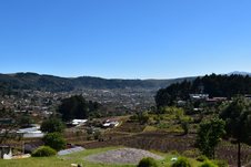 Der Ort Rancho De Teja San Francisco El Alto Totonicapan liegt verstreut in einem Tal