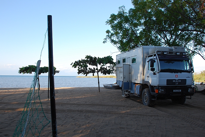 Obelix am Malawisee bei Karonga (Malawi)