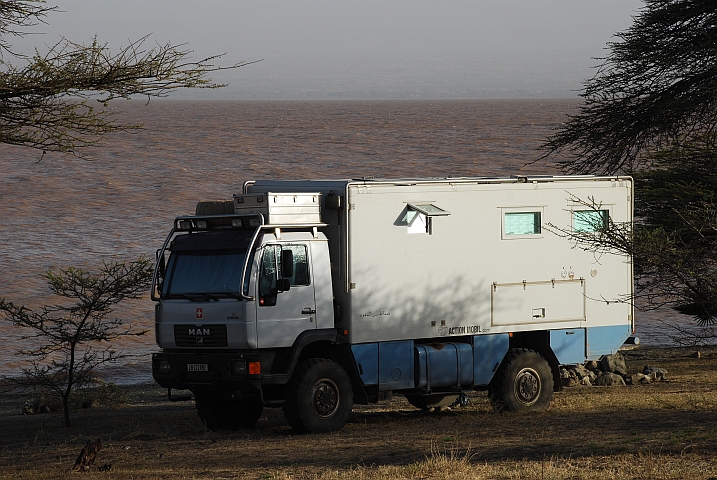 Obelix am Strand des Lake Langano (Äthiopien)