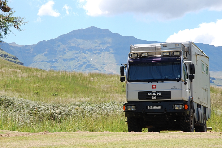 Obelix steht wieder einmal auf einem herrlichen Plätzchen, hier in den Drakensbergen (Loteni Nationalpark, Südafrika)
