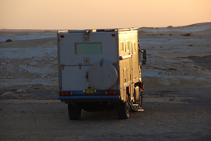 Obelix im Nachtcamp (Weisse Wüste, Ägypten)